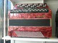 Russian_button_accordion_01.jpg