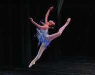 Grace_in_winter,_contemporary_ballet.jpg
