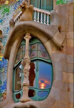 Gaudi house in Barcelona.jpg