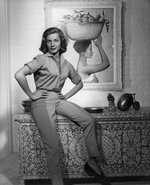 Lauren Bacall .jpg