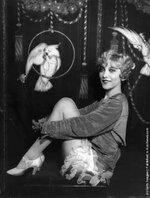 Singer-dancer Frances Day 1926.jpg