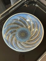 1931 Lalique 'Poissons' bowl.jpg