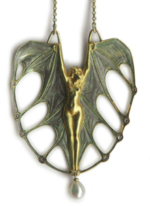 René Lalique_ from jewelry designer to glassmaker.png