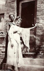 Photos reveal the everyday lives of prostitutes in Wild West brothels.jpg