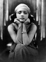 pola-negri-early-1920s_u-l-p6rasj0.jpg