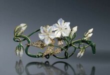 René Lalique, 'Jasmin' corsage ornament, c. 1900.jpg