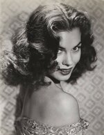 Joanne Dru, here about 1950.jpg
