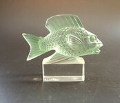 'Barbillon' paperweight, 1930 Lalique.jpg