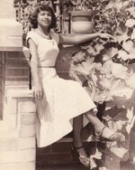 1940s-women-fashions-11.jpg