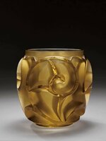 Torbuillions, Vase. c1920.jpg