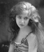 Doris Eaton Travis _1904-2010 last surviving Ziegf.jpg