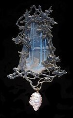 'Forest', gold, glass and enamel, pearl, 1900. Lal.jpg