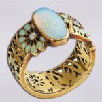 Scarf Slide, Opal, Diamond over Gold,1910. Lalique.jpg