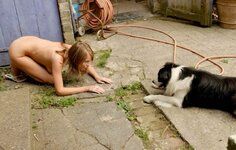 girls_with_dogs_23.jpg