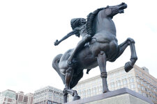 Ivan_Mestrovic_-_Ivan_Meštrović_-_The_Spearman_-_Grant_Park_in_Chicago_-_DSC2008_01.jpg