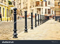 GMartyShevaStreetPillars.jpg