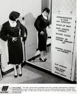 1951-United-Airlines-Chic-Check.jpg