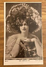 Gabrielle Ray, Glamorous Actress English Postcard, Lambert Weston Publisher, Unwritten Postcar...jpg